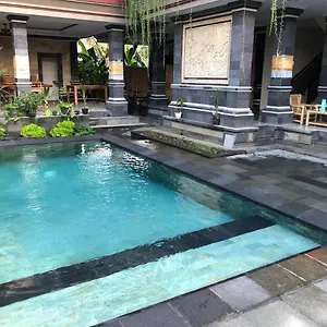 Awan Bali House Pensión
